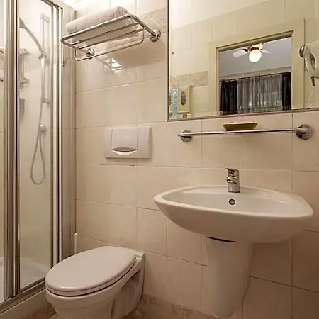 Dorica 3* Rome