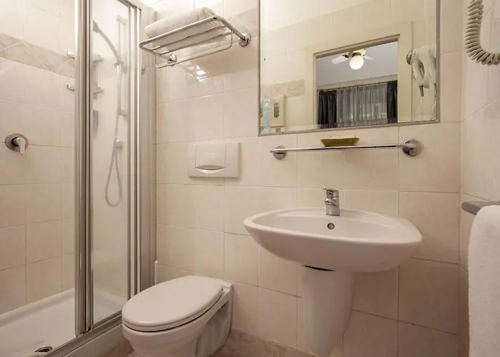 多瑞卡酒店 3* 罗马