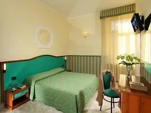 多瑞卡酒店 3* 罗马