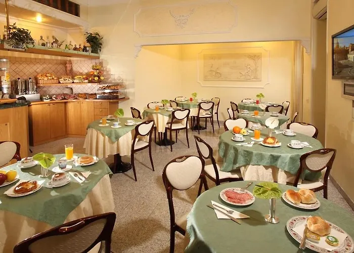 多瑞卡酒店 3* 罗马